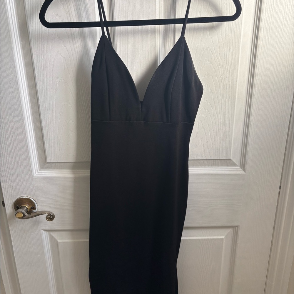 Chic Black Pencil Dress